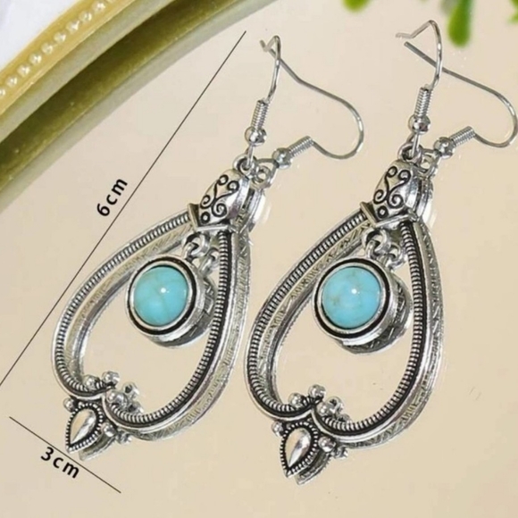 Antique Silver Howlite Dangling Earrings - Picture 2 of 3